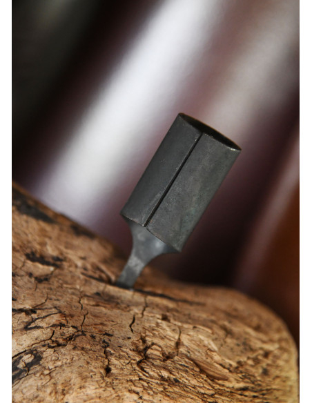 Bougeoir médiéval en acier