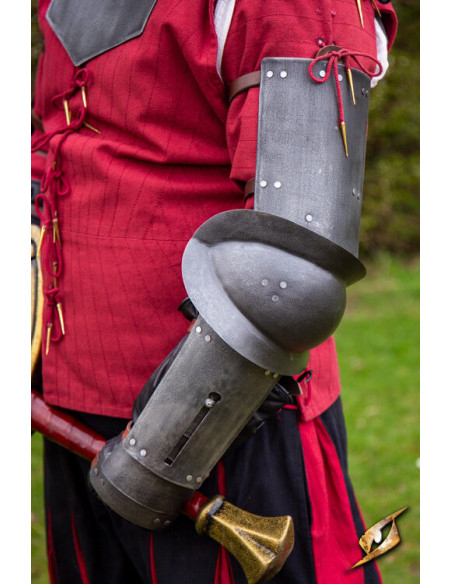 Bras médiévaux en acier modèle...