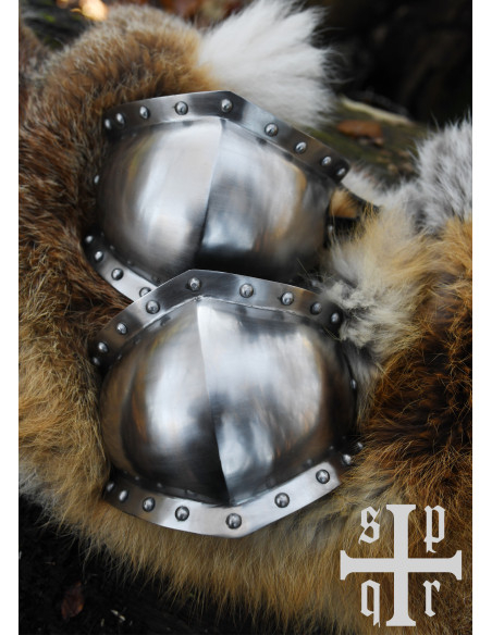 Paire de genouillères médiévales, XVe...