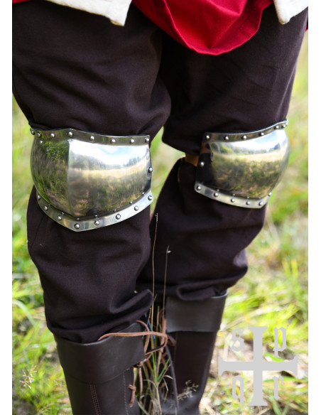 Paire de genouillères médiévales, XVe...