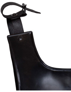 Corps médiéval en acier modèle Nova, finition noircie 2