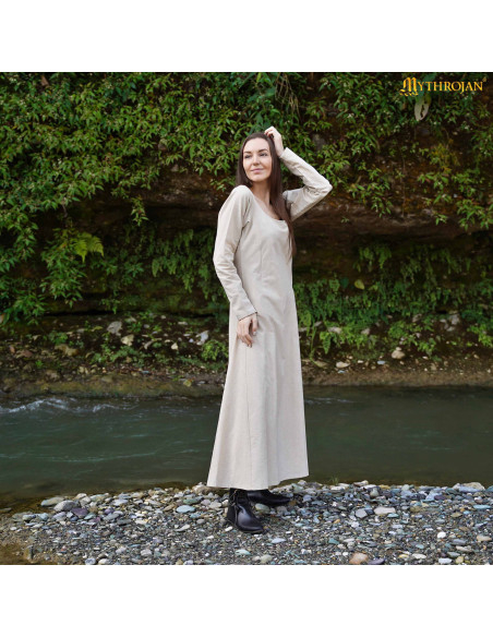 Robe médiévale à col rond modèle...