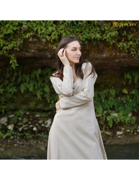 Robe médiévale à col rond modèle...