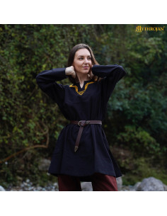 Tunique médiévale en coton avec col brodé à manches longues 2