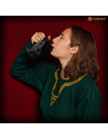 Pichet viking en corne naturel (600 ml.)