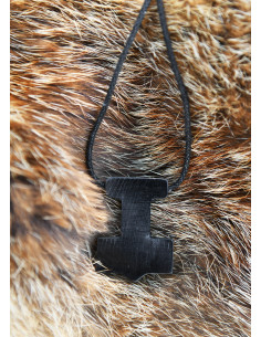 Pendentif Marteau de Thor en corne