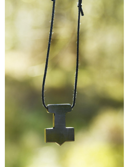 Pendentif Marteau de Thor en corne