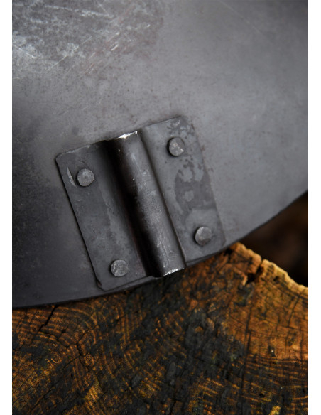 Brasero médiéval avec pieds amovibles