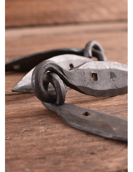 Hinges de coffre viking forgés à la main
