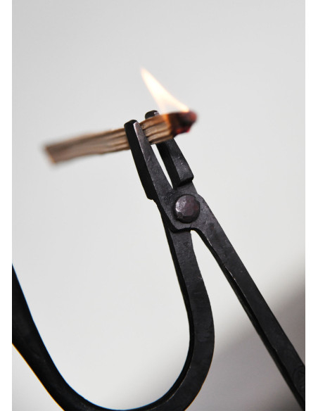 Chandelier en jonc forgé à la main...