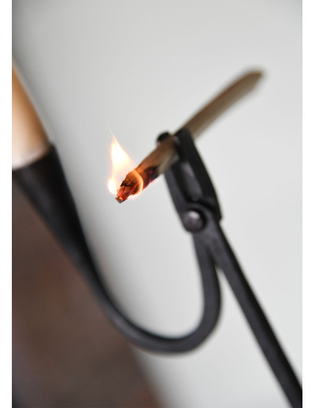 Chandelier en jonc forgé à la main...