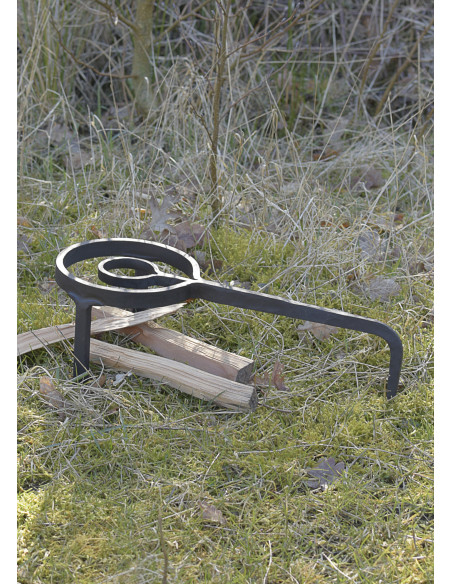 Support de cuisine médiéval, trépied...