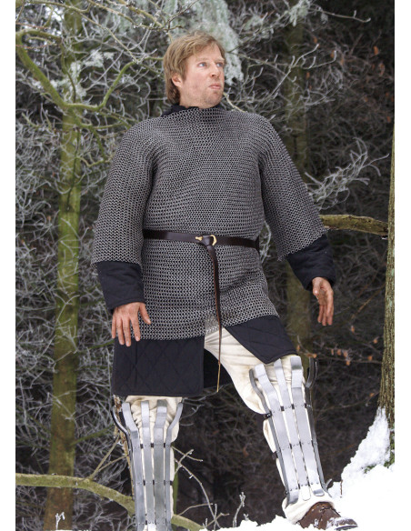 Cotte de mailles à anneaux rivetés...