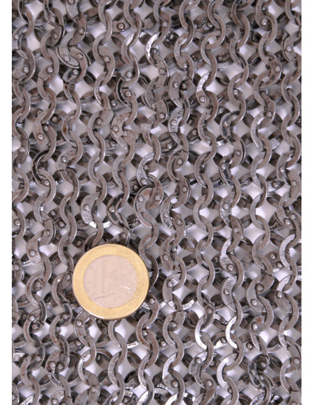 Jupe en mailles à anneaux plats rivetés