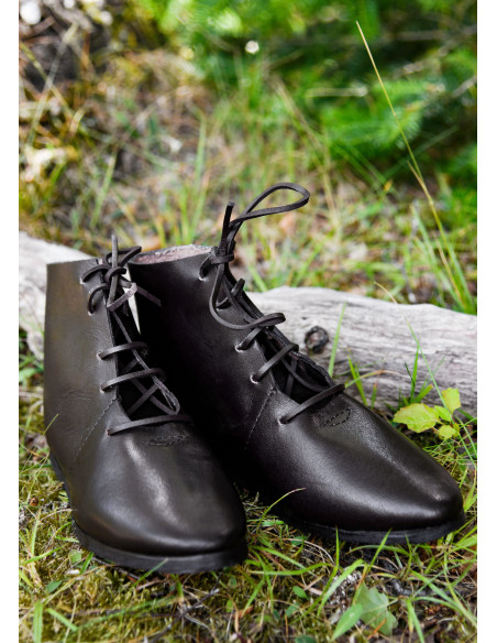 Chaussures médiévales hautes à lacets