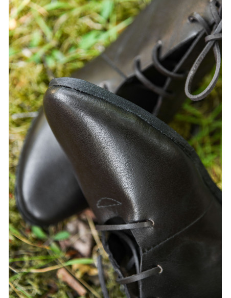 Chaussures médiévales hautes à lacets