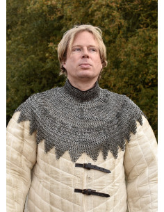 Manteau de l'évêque avec des courroies en cuir et des...