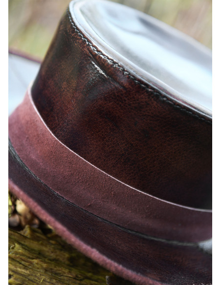 Chapeau médiéval en cuir à large...