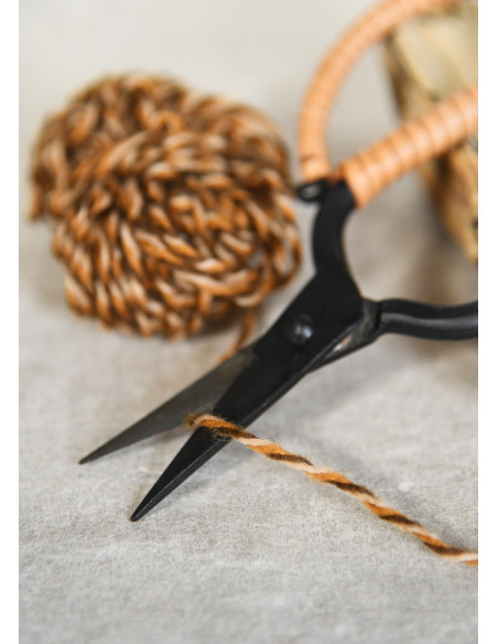 Ciseaux forgés à la main avec poignée...