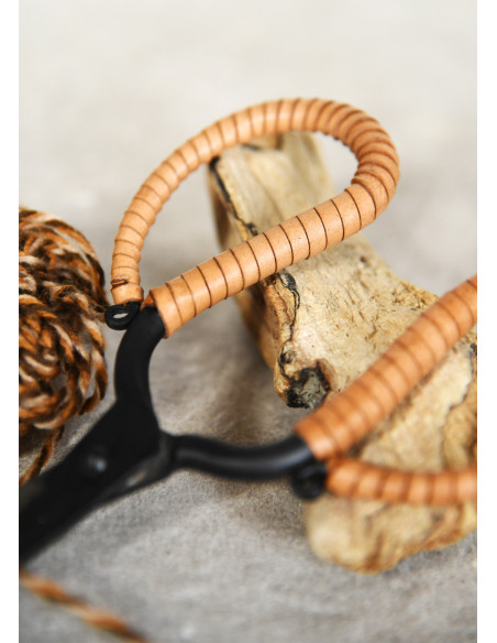 Ciseaux forgés à la main avec poignée...