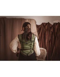 Cuir médiéval court vert en peau de daim, femme 2