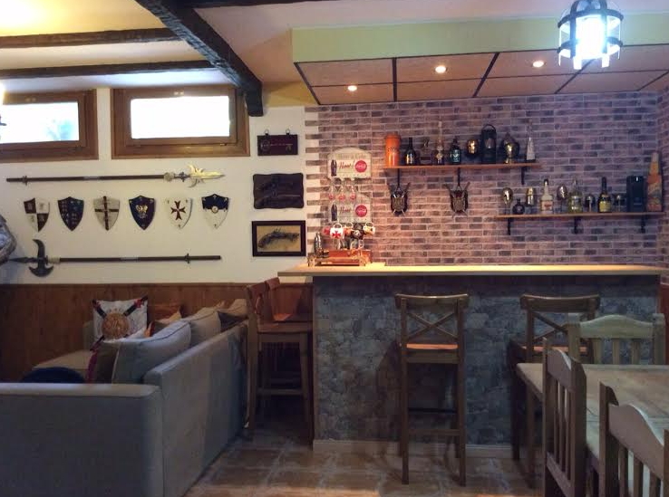 Decoración bar bodega medieval